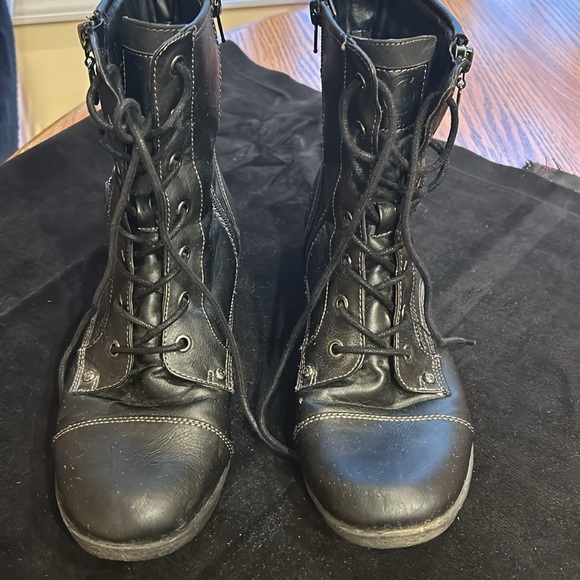 G by Guess Shoes - GUESS size 91/2 black combat boots.
